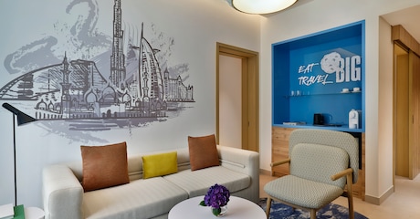 Room Suite à une chambre avec vue sur la mer et balcon